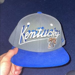 Kentucky wildcats snap Back hat